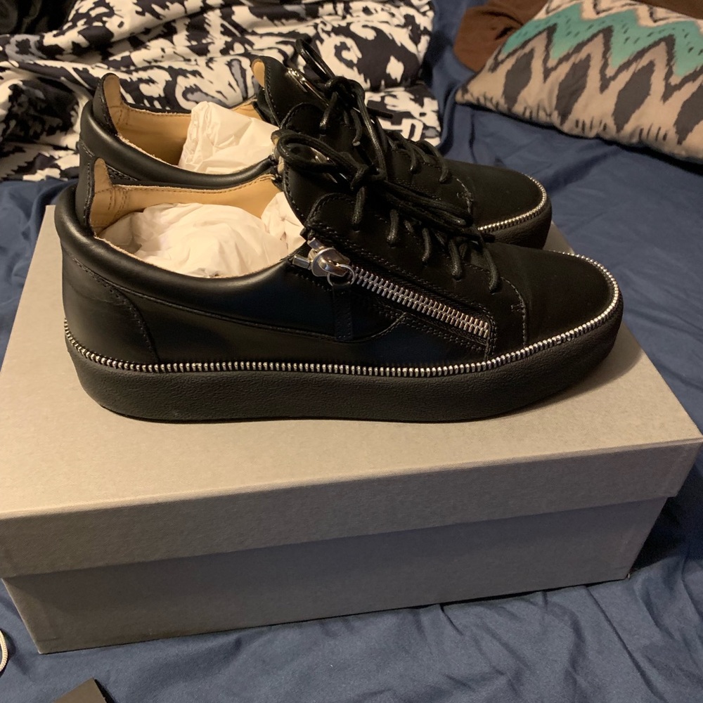 Black Giuseppe Zanotti Frankie sneaker